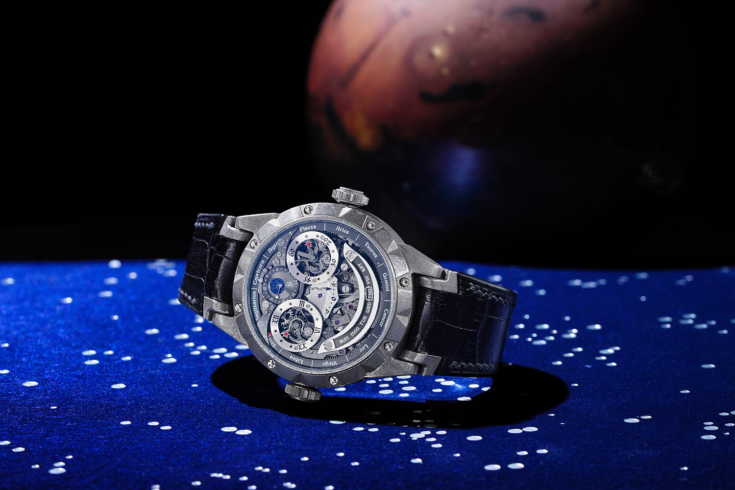 Функционал новых часов включает 17 усложнений, из них 11 – астрономические