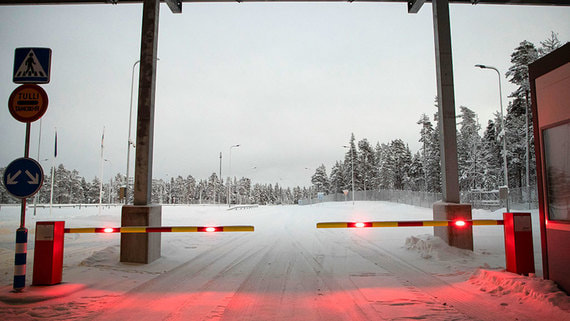 СМИ: власти Финляндии хотят оставить границу с Россией закрытой