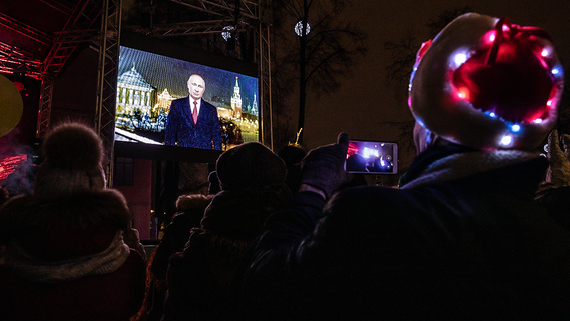 Кремль: президент готовит новогоднее обращение к россиянам