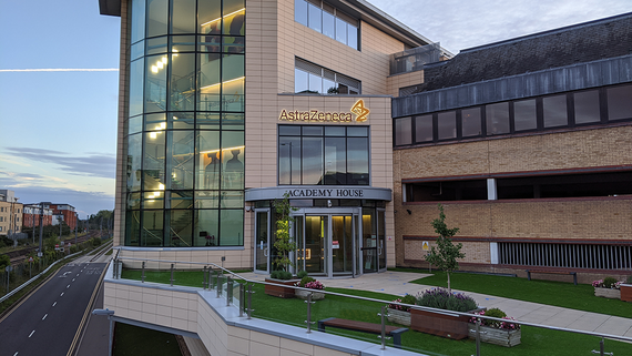 AstraZeneca отозвала заявку на разрешение продажи препарата от рака легких в ЕС