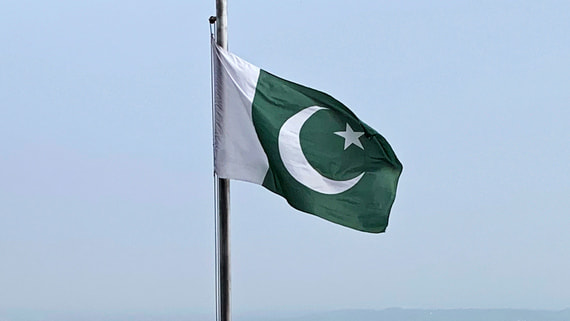 Главы МИД Пакистана и Ирана договорились о деэскалации ситуации