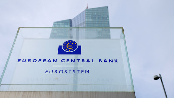 ЕЦБ призвал следить за постами о «набегах» на банки в соцсетях