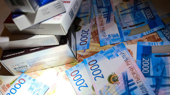 РБК: государство в 2023 году закупило лекарств на 864 млрд рублей