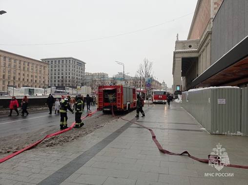 МЧС: пожар в Театре сатиры в Москве потушен