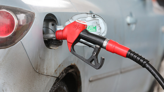 ФАС проверит ход биржевых торгов бензином на предмет манипулирования рынком