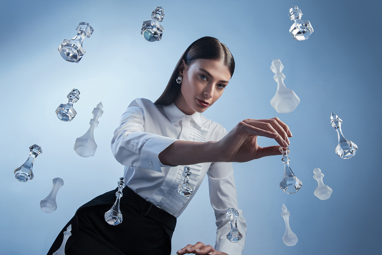 Шахматы из хрусталя – один из вариантов корпоративных подарков