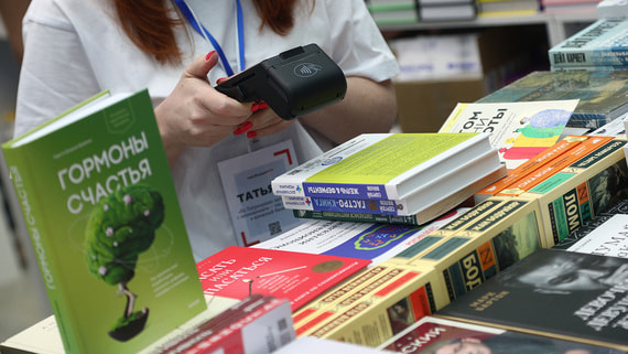 Издатели проанонсировали повышение цен на книги в 2025 году на 15–20%