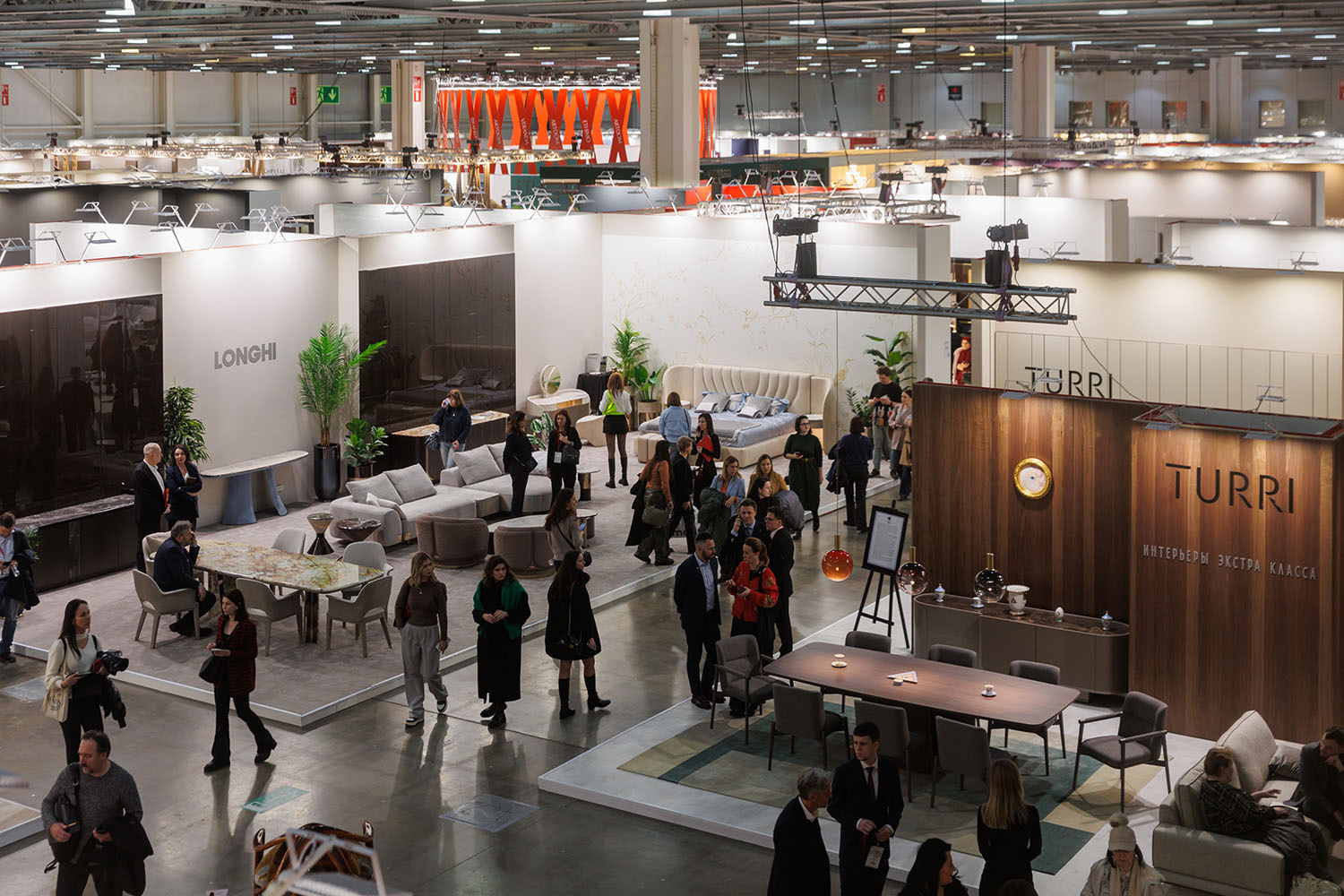 Итоги «Артдом-2025»: как дизайн интерьера обрел яркий русский акцент