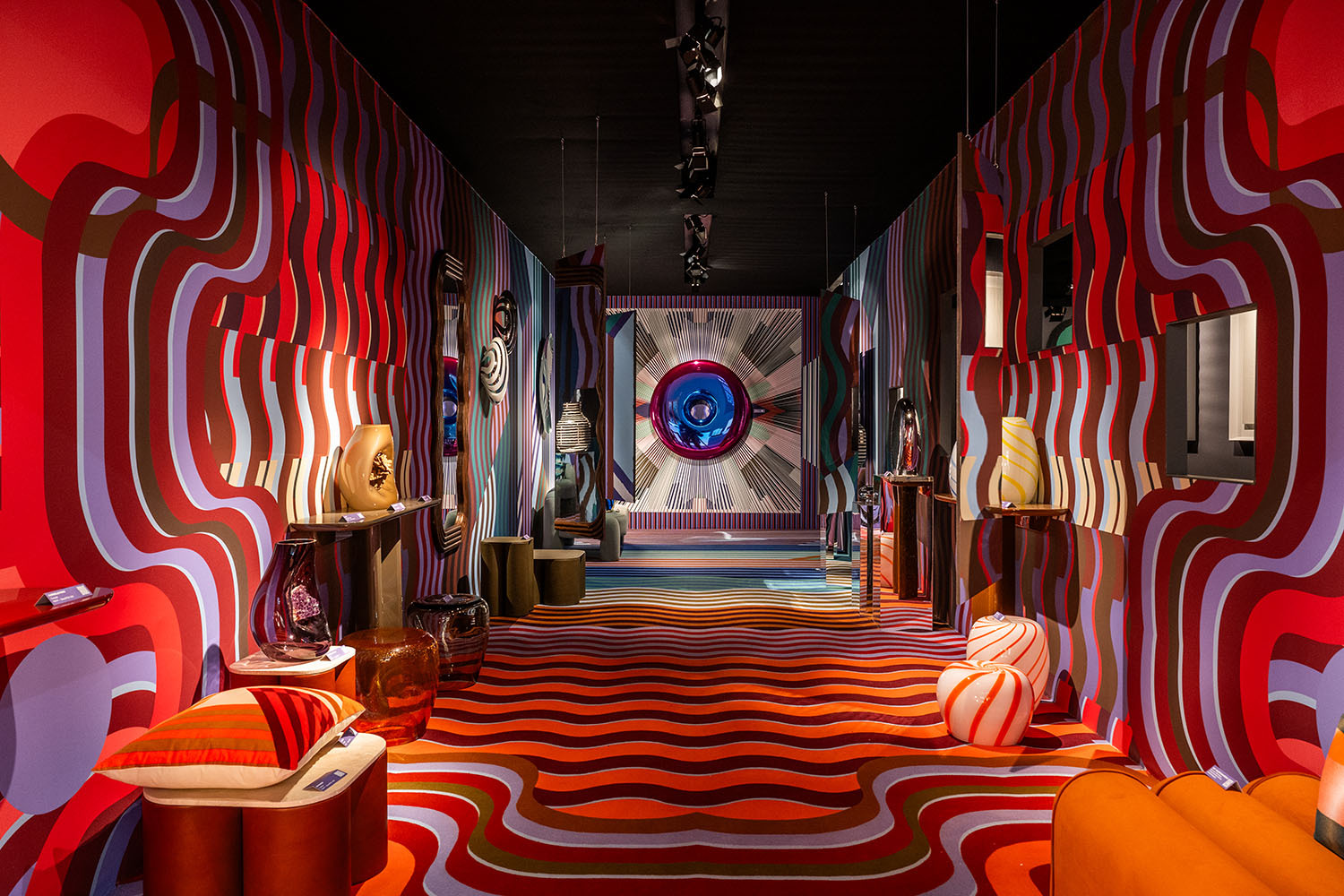 Тренд – неосюрреализм, или чем запомнилась дизайн-выставка Maison & Objet 2025