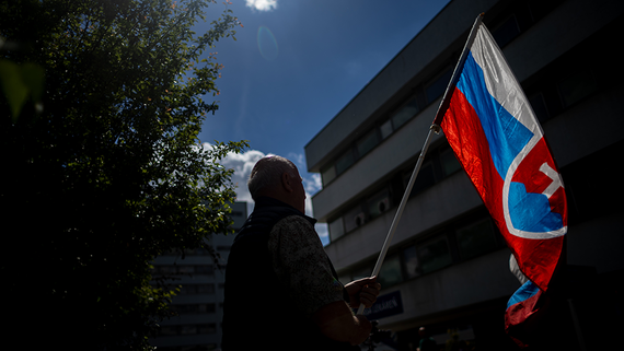 В Словакии подали петицию о проведении референдума по отмене санкций против РФ
