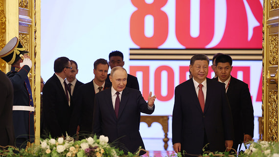 Путин встретился с главным гостем парада Победы – лидером КНР Си Цзиньпином