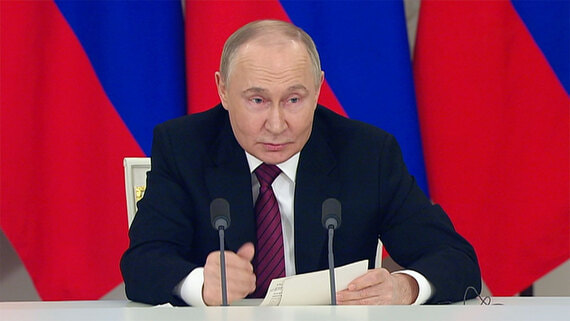 Путин предложил Украине возобновить прямые переговоры