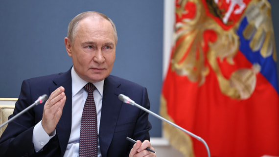 Путин поручил подумать о механизме хеджирования рисков НПФ при вложении в акции