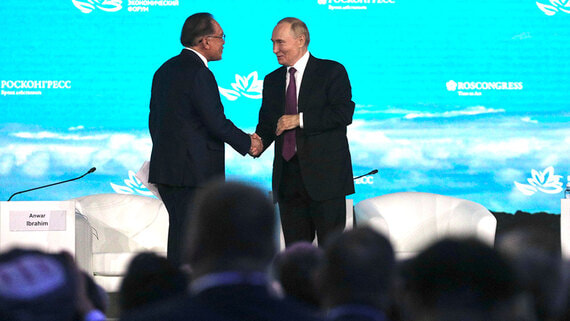 Путин проведет переговоры с премьер-министром Малайзии 14 мая