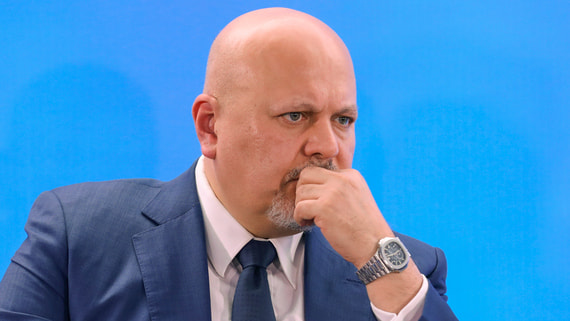 Прокурора МУСа Хана отстранили на фоне расследования дела о домогательствах