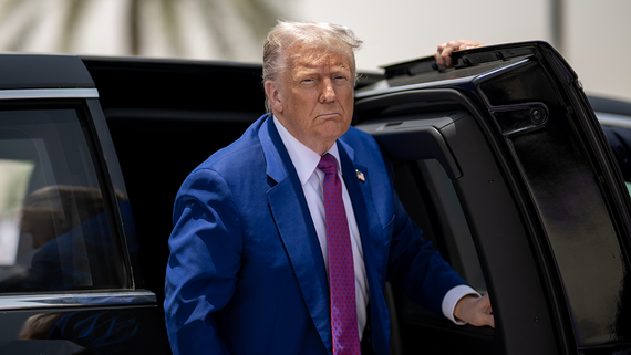 Трамп все еще рассматривает возможность введения вторичных санкций против России