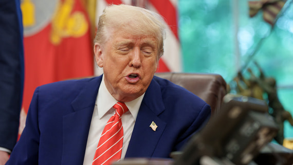 Трамп поговорил с Зеленским перед телефонным разговором с Путиным