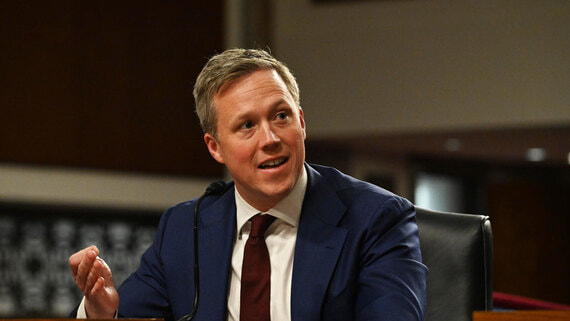 Министр армии США Дрисколл заявил о разговоре с астронавтом на Луне