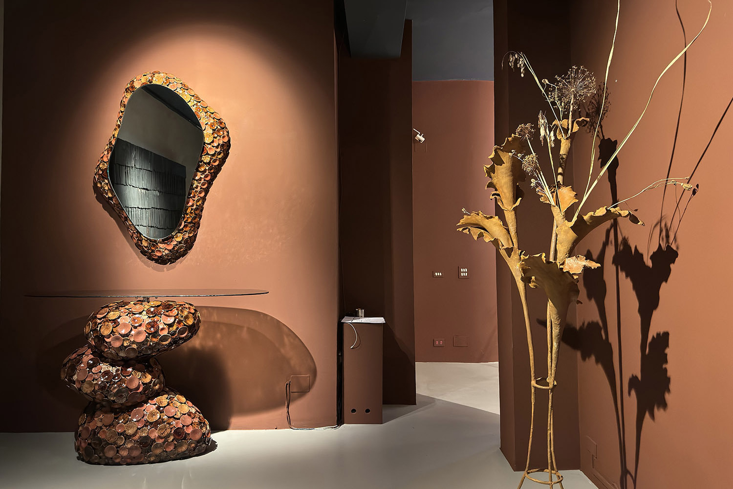 Дизайн сильных ощущений: Миланский мебельный салон глазами эксперта