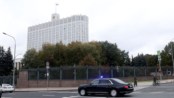 Кабмин установил приоритет экотранспорта при госзакупках в России