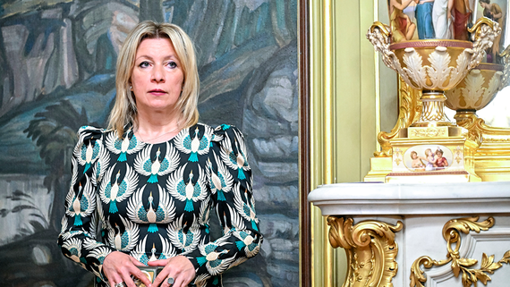 Захарова: мир находится в сантиметрах от ядерной катастрофы