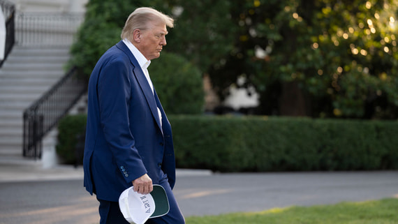 Трамп заявил, что очень разочарован разговором с Путиным
