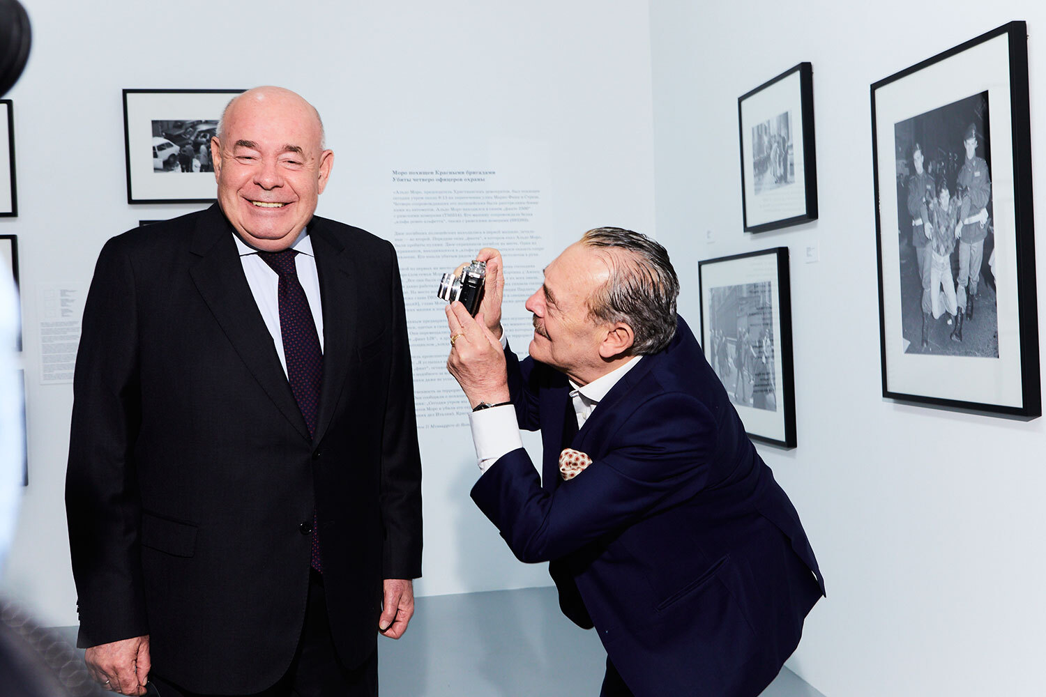 Светская жизнь: король папарацци и день рождения ресторана