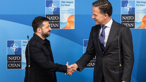 AP: НАТО начало координировать поставки вооружения на Украину