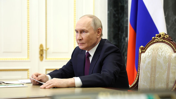 Путин проводит совещание по вопросам развития строительной отрасли в РФ