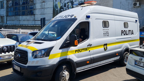 У членов молдавского оппозиционного блока «Победа» проходят обыски