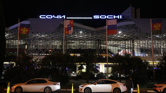 Росавиация повторно ограничила работу аэропорта Сочи