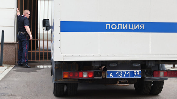 «Коммерсантъ»: сотрудник БСТМ МВД арестован по делу о хакерских преступлениях