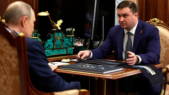 Хоценко попросил Путина поддержать строительство омского аэропорта