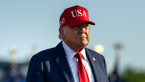 Трамп может обсудить с Путиным проблему хакерских атак