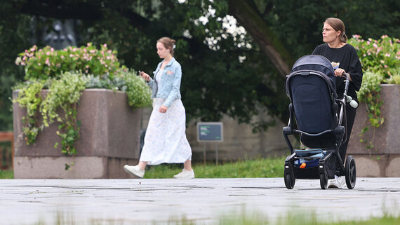 С сентября пособия по беременности и родам студенткам начнет выплачивать Соцфонд