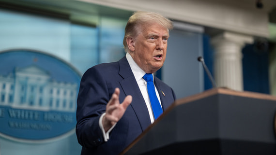 Politico: Трамп считает необходимым заключить сделку по Украине на условиях РФ