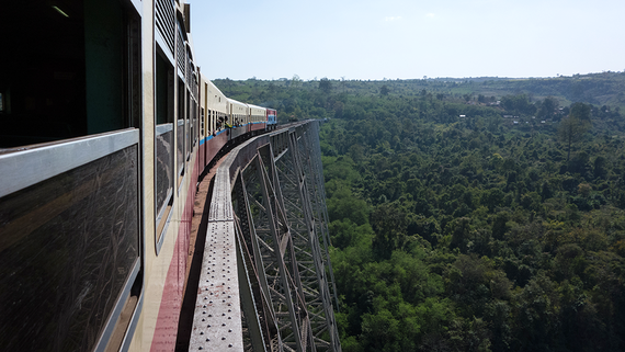 The Guardian: в Мьянме в ходе боевых действий разрушен исторический мост