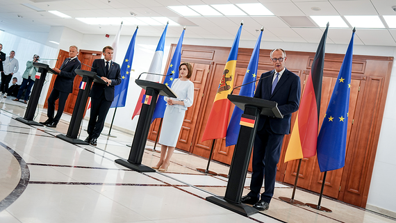 Эксперты назвали выборы в парламент Молдавии подверженными внешнему влиянию