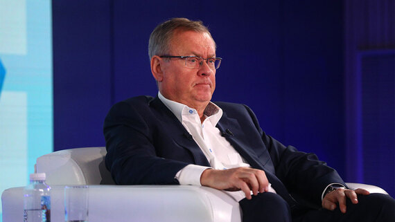 Костин рассказал о работе над возможностью платить в Китае картами «Мир»