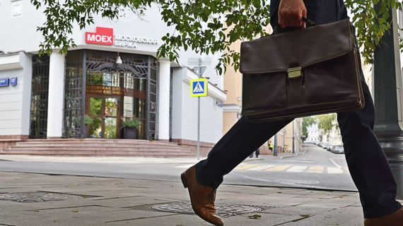 Мосбиржа начала торги двумя индексными биржевыми фондами «Альфа-Капитал»