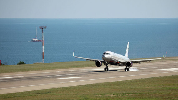 Росавиация сняла ограничения на работу аэропорта Геленджика
