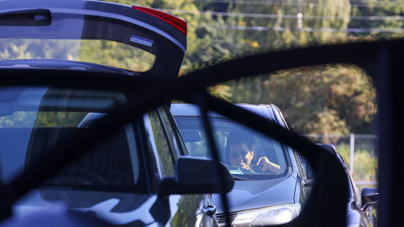 В Эстонии сообщили об эвакуации автомобилей на границе с Россией