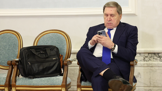 Ушаков рассказал о поздравлениях Путина с днем рождения от лидеров КНР и КНДР