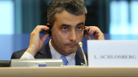 Суд вернул Шлосберга под домашний арест