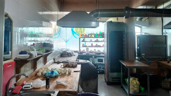 В Москве осудили работников общепита после массового отравления шаурмой