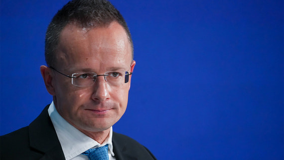 Сийярто поговорил с Ушаковым в рамках подготовки саммита Путина и Трампа