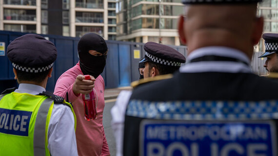 NYT: Великобритания фиксирует рост сторонников ультраправых идей