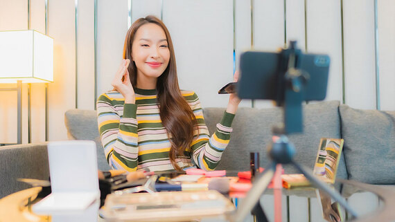 В Китае блогерам запретили давать советы без соответствующей специализации