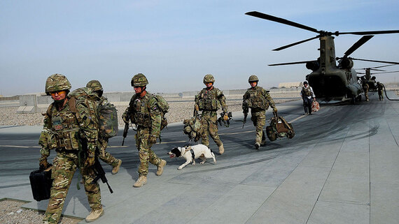 Британия провела военные учения вблизи российской границы