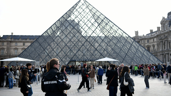 Двое подозреваемых в ограблении Лувра частично признали вину